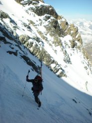 nel canale a fianco del seracco