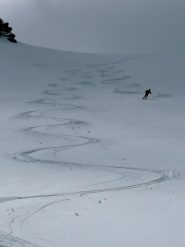 Roby testa i suoi nuovi ski!