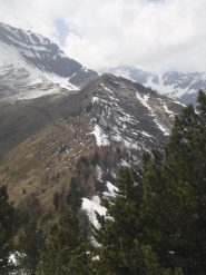 13 - Punta Battagliola vista dalla Punta Cavallo alle ore 16 circa. Il versante a S è di nuovo asciutto