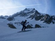 Il versante NW del Gelas, con il nevaio pensile disceso in sci!!