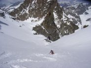 Mario pennella il ghiacciaio pensile Coolidge, a sx le Cadreghe e il Visolotto