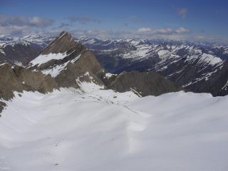 i magnifici pendii verso il lago