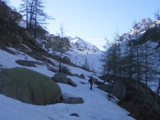 l'iniziale risalita della Valle Morta