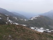 05 - Tomba di Matolda e sinistra sul colle, l'alpe della Tomba Nuova