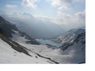 Il lago del Seru' salendo al Passo della Galisia