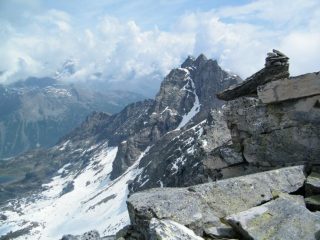 Il Corno Bianco ed il versante di Ceresole