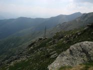 Il traliccio: a sx si scende all'Alpe Turinetto, a dx si prosegue per l'Uja