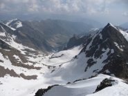 il vallone di salita visto dalla cima