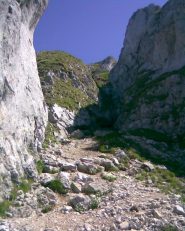 Il valloncello che sale verso il Refuge d' Oche