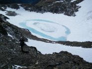Il Lago Brunni salendo al colletto