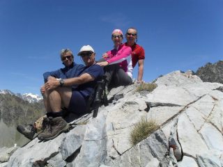 autoscatto in vetta del gruppo completo