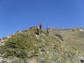 sulla cresta ,senza percorso obbligato,verso la vetta