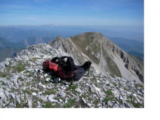 Il Servatun dall'Aiera e al fondo il Monviso