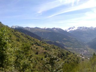 Bourg-Saint-Maurice in fondo valle