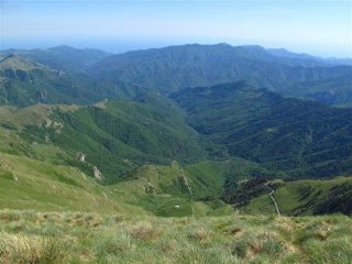 A picco sulla valle sottostante