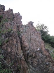 speroni lungo la via