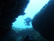 in uscita dalla caverna aperta