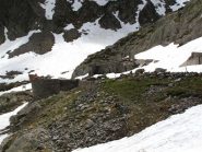 Le casemre con la caratteristica prua di nave