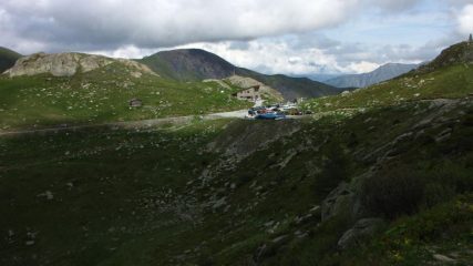 il Col de la Croix de Fer m. 2064, punto di partenza (11-6-2011)