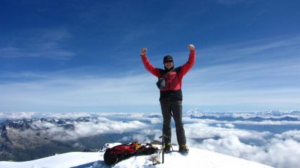 Stelvio esulta in vetta all'Etendard (12-6-2011)