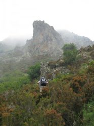 Salendo verso l'attacco; il Corno Stella