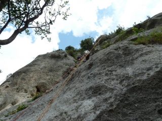 maria su via senza nome di destra