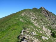 Inizia il lungo e panoramico crinale