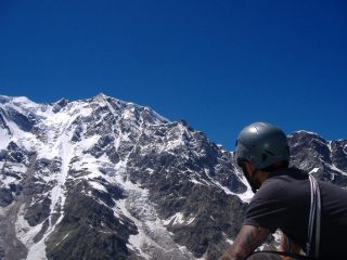 contemplazione. La est del rosa vista dalla cima del torrione di rosareccio