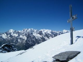 La croce di vetta