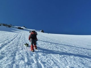 sulla parte alta della parete