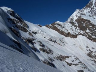 ancora lontano il colle delle locce