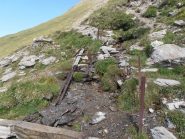 06 - fontana poco oltre il bivio