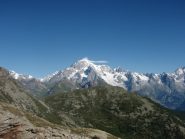 Il Bianco appare dal sentiero di salita