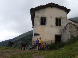 noi...