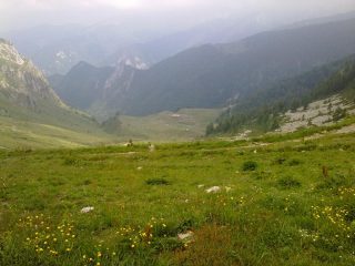 dalla sella Spa - vista su sella Piagna - discesa val Corsaglia