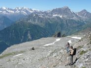 Pianoro con Bivacco Leoni e Monte Leone al centro