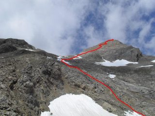 in rosso il percorso finale fra nevaietti e pietraie....