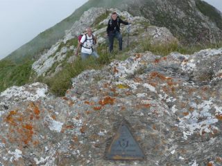 arrivo in vetta di leonardo e blin