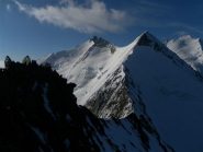 dalla vetta del Dirruhorn uno sguardo a tutta la cresta fino al Nadelhorn