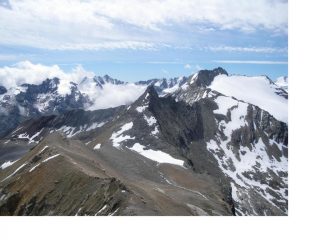 Al centro e' laguzza Punta dell'inferno fotografata dal M.Tuf
