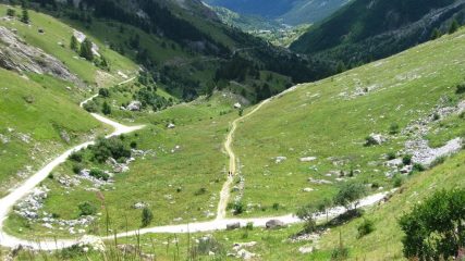 La sterrata dopo il Campo Base