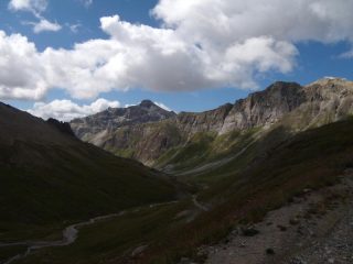dietro di noi