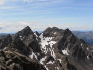 11 - dalla cima si hanno di fronte Punta Gioffredo e Corborant