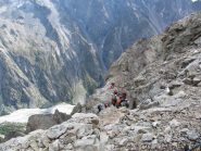 L'imbocco del canale in cui si cala in (facile) arrampicata per circa 20 m dopodichè si atrezza una seconda doppia di circa 25 m