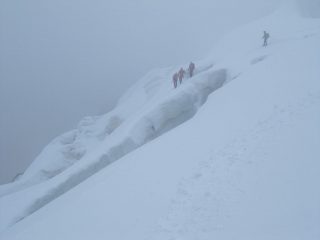 L'ambiente è severo ed occorre cautela...