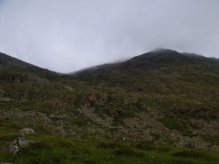 Dal lago verso la vetta