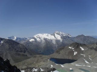 panorama verso la Francia  con lago...