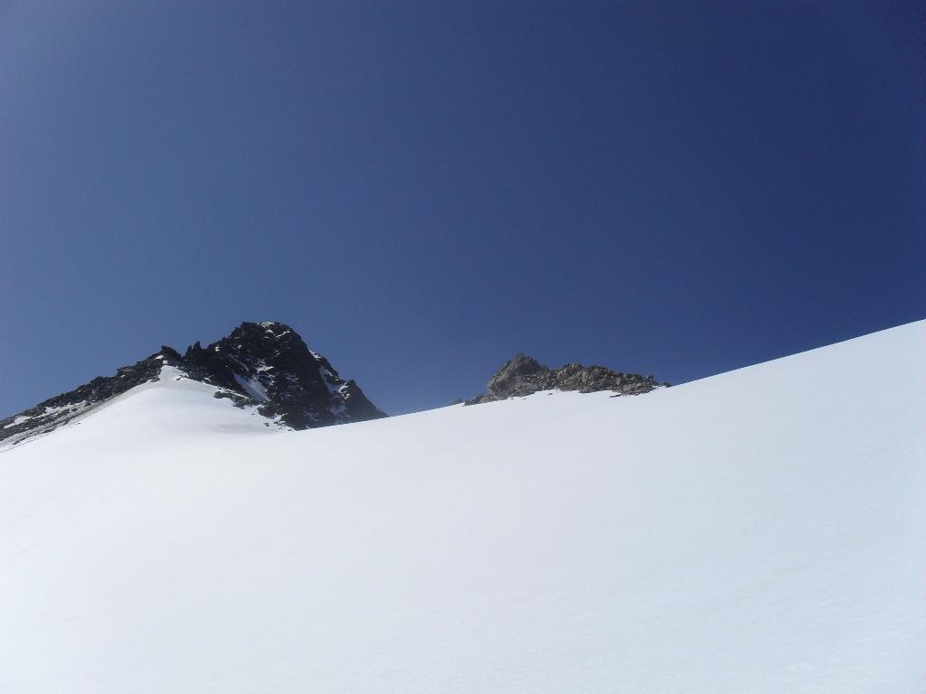 l'arrivo al colle confinale  in vista della punta Ormelune....
