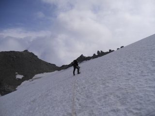 salendo verso l'intaglio con la cresta del ferrand