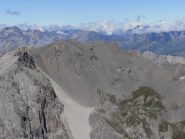 03 - in primo piano dalla Pointe des Trois Scies fino alla Punta Clotesse